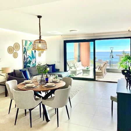 Luxury 3 Bedroom Apartment 300M From The Beach Fuengirola Exterior photo
