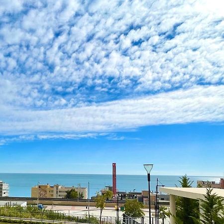Luxury 3 Bedroom Apartment 300M From The Beach Fuengirola Exterior photo