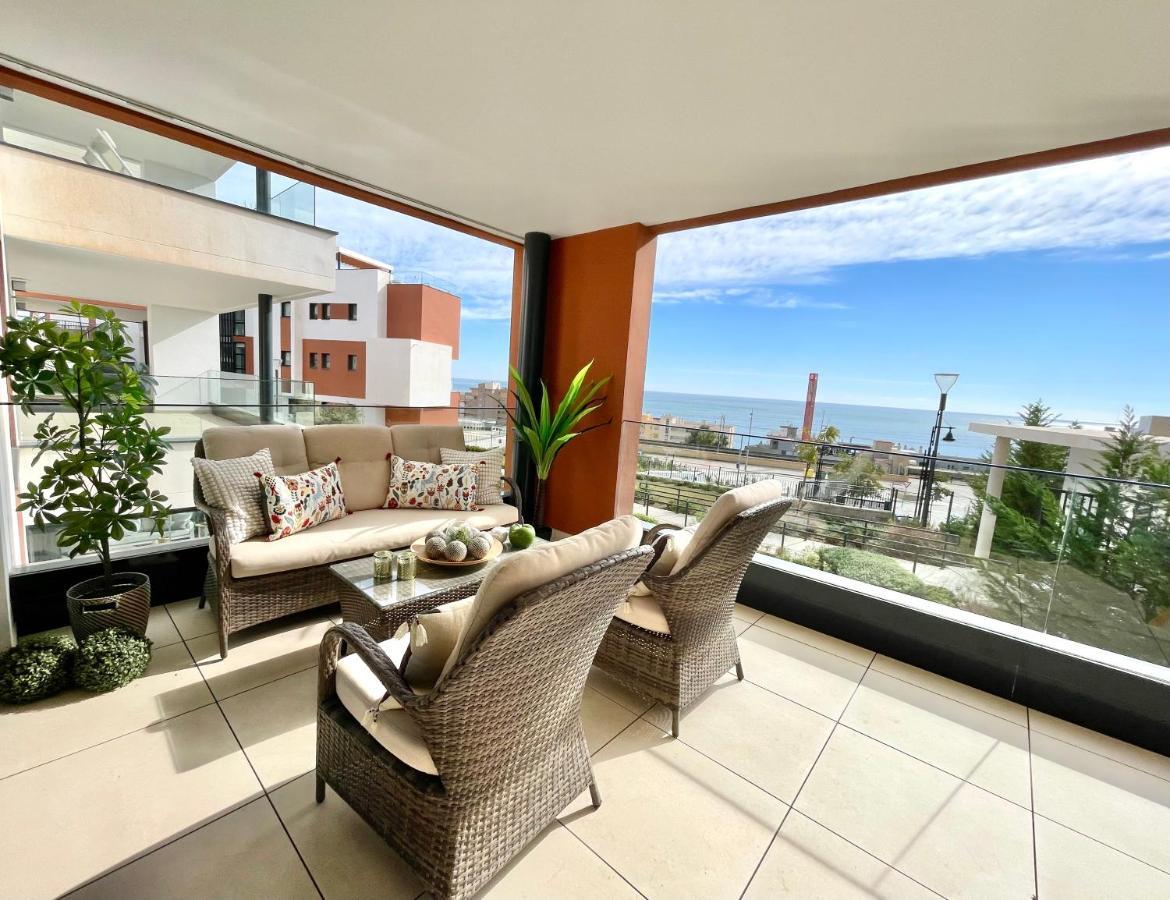 Luxury 3 Bedroom Apartment 300M From The Beach Fuengirola Exterior photo