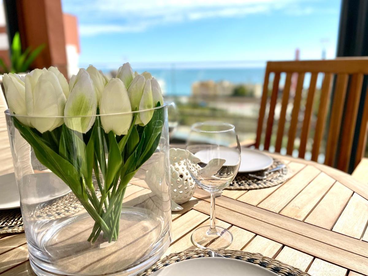 Luxury 3 Bedroom Apartment 300M From The Beach Fuengirola Exterior photo