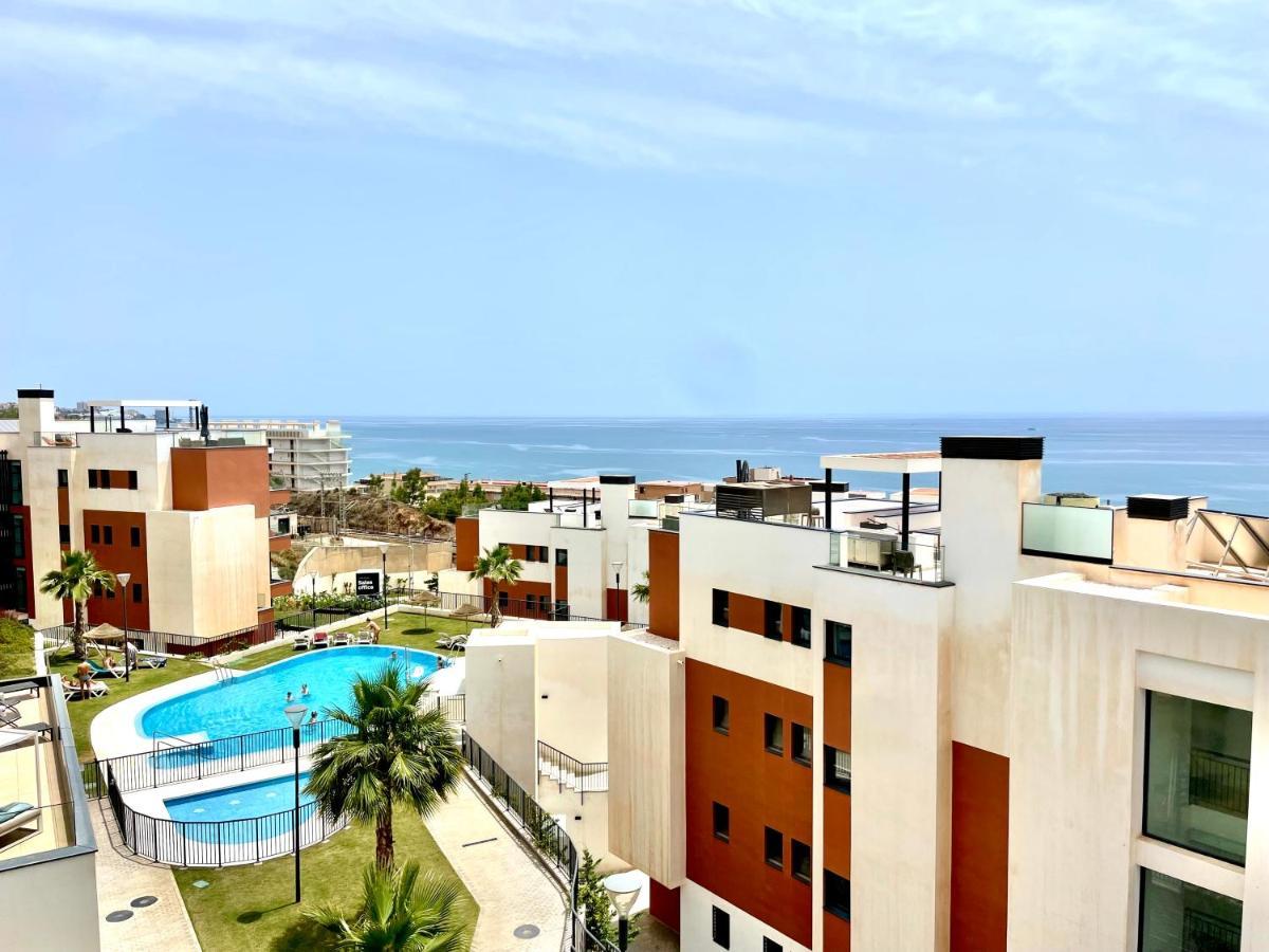 Luxury 3 Bedroom Apartment 300M From The Beach Fuengirola Exterior photo