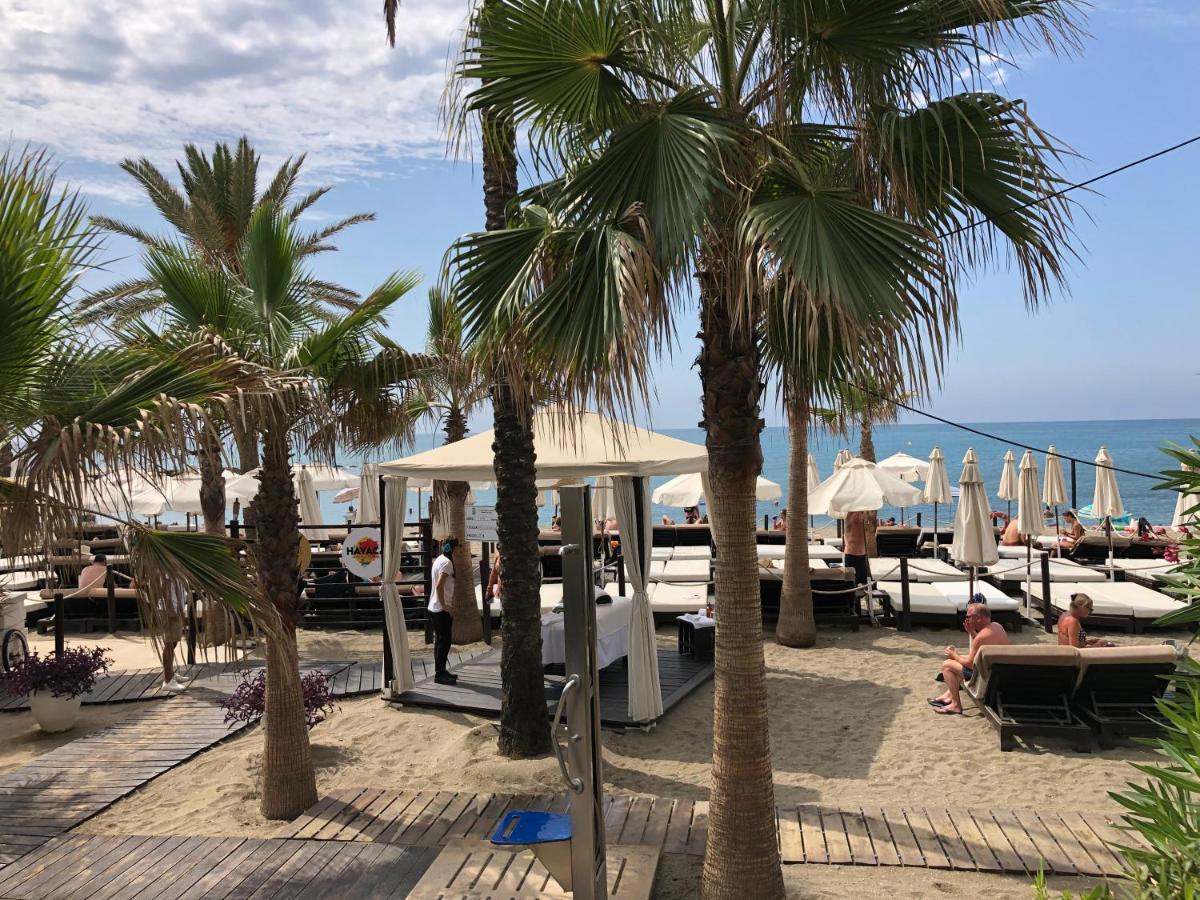 Luxury 3 Bedroom Apartment 300M From The Beach Fuengirola Exterior photo