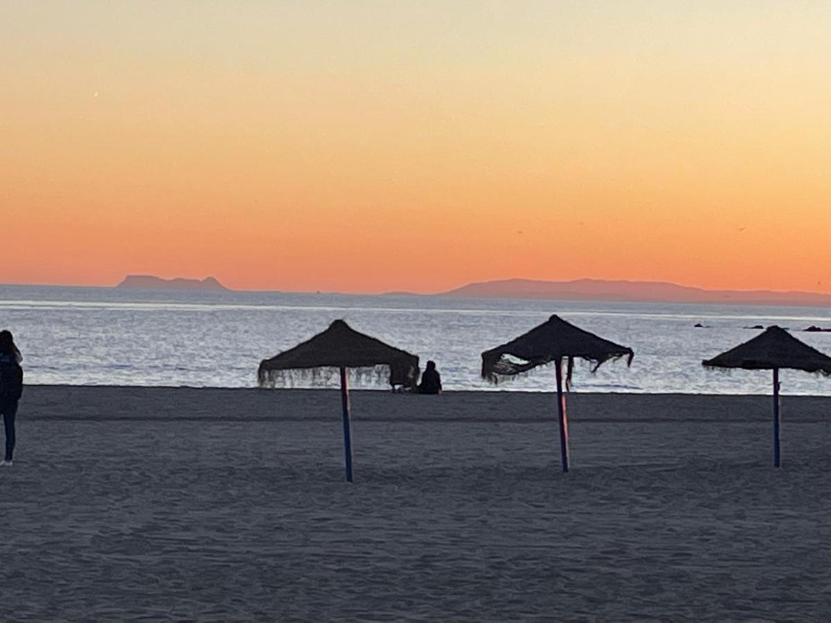 Luxury 3 Bedroom Apartment 300M From The Beach Fuengirola Exterior photo